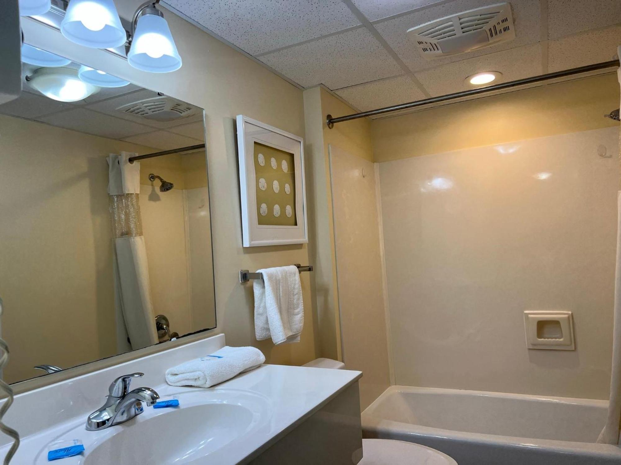 Villa 2501 S Ocean Blvd, 0811 - Ocean Front Sleeps 6 Myrtle Beach Esterno foto