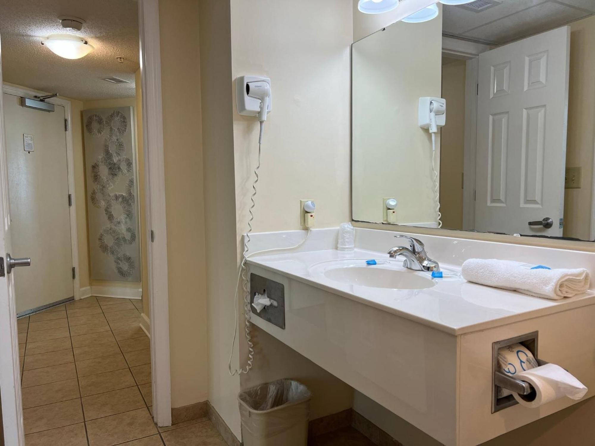 Villa 2501 S Ocean Blvd, 0811 - Ocean Front Sleeps 6 Myrtle Beach Esterno foto